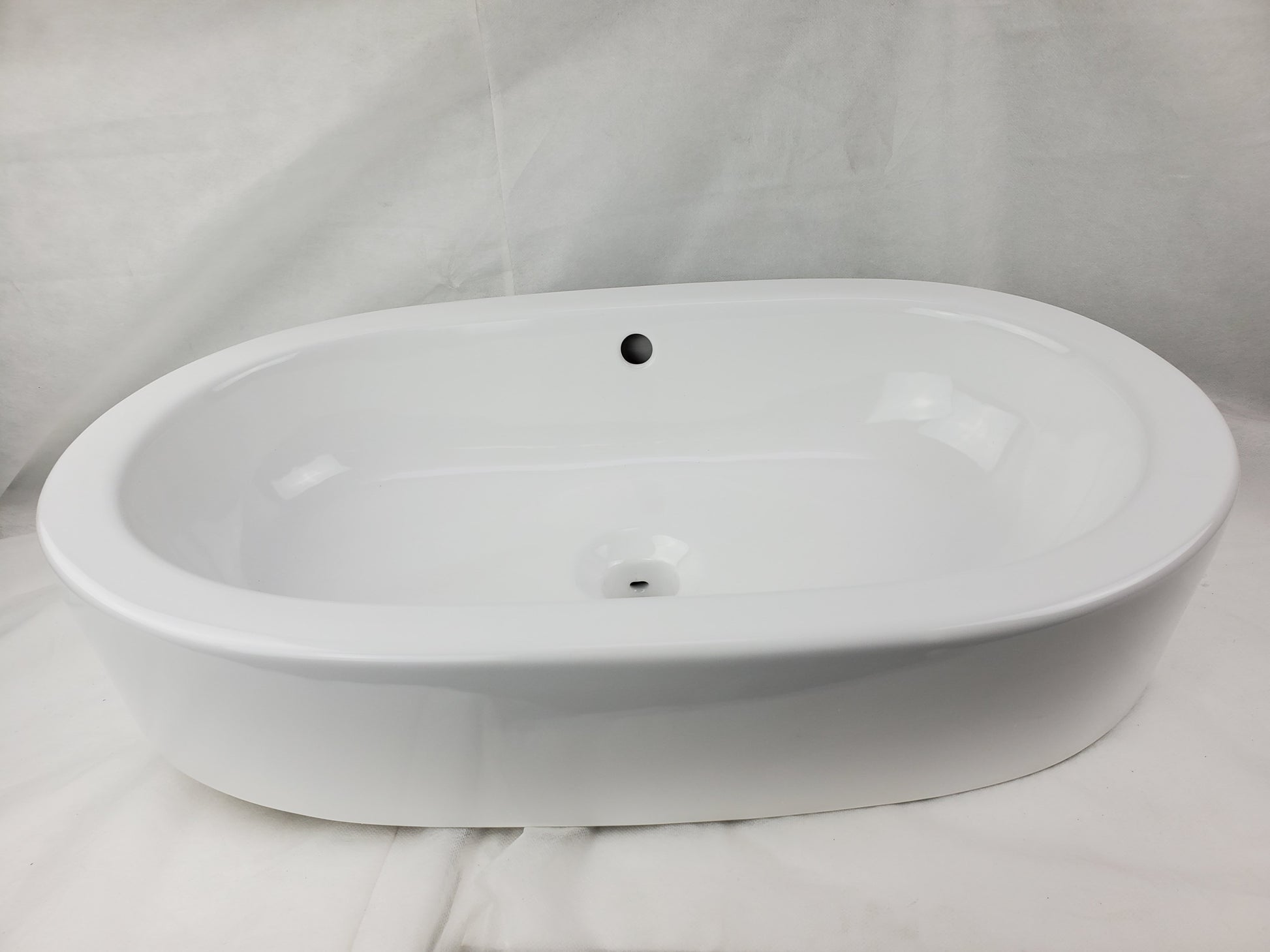 25.25-in. x 14.5-in. Oval Bathroom Vessel Sink White Enamel Glaze