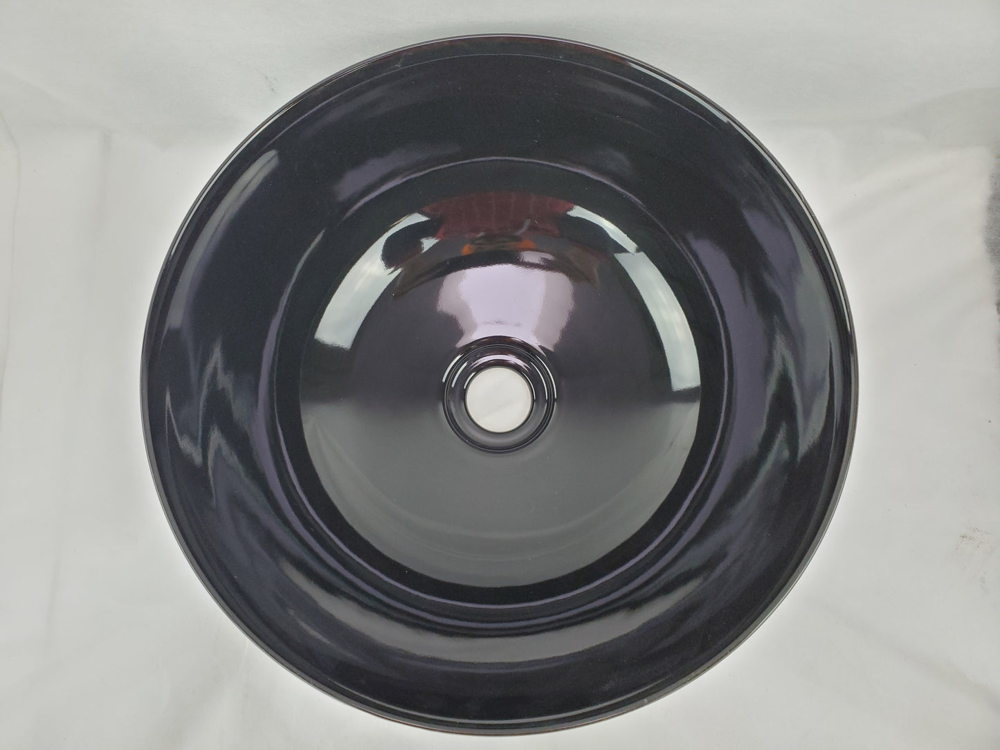 14.09-in. x 14.09-in. Round Bathroom Vessel Sink Black Enamel Glaze