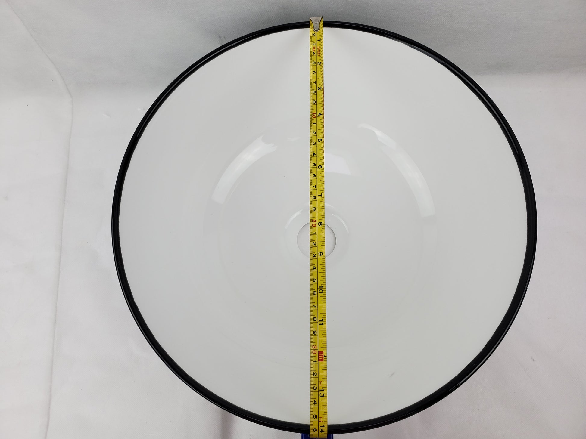 14.09-in. x 14.09-in. Round Bathroom Vessel Sink Black-White Enamel Glaze