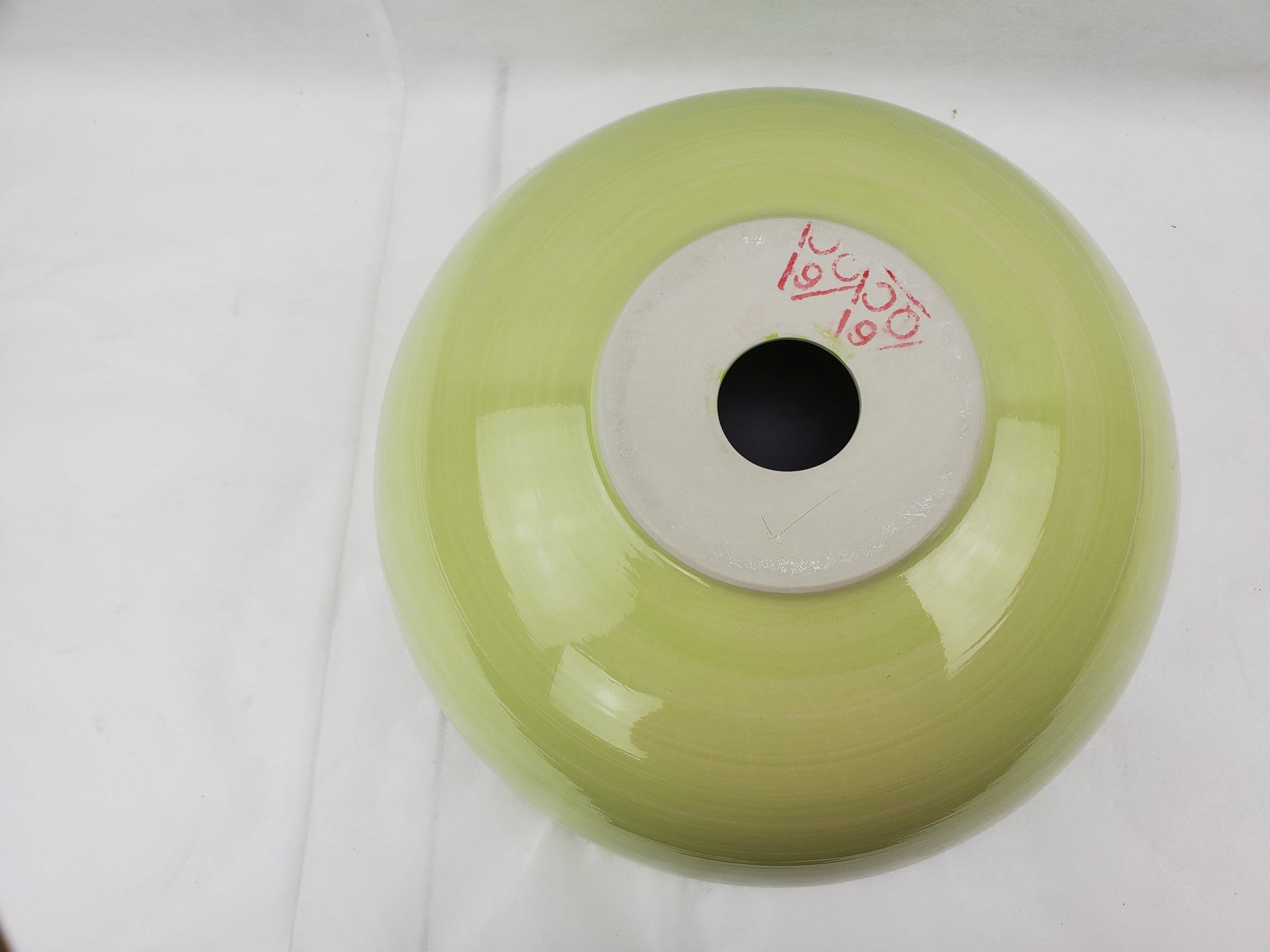 14.09-in. x 14.09-in. Round Bathroom Vessel Sink Olive Swirl Enamel Glaze