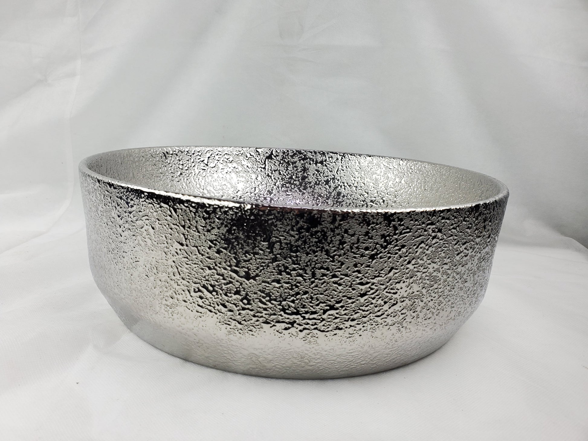 13.98-in. x 13.98-in. Round Bathroom Vessel Sink Silver Enamel Glaze