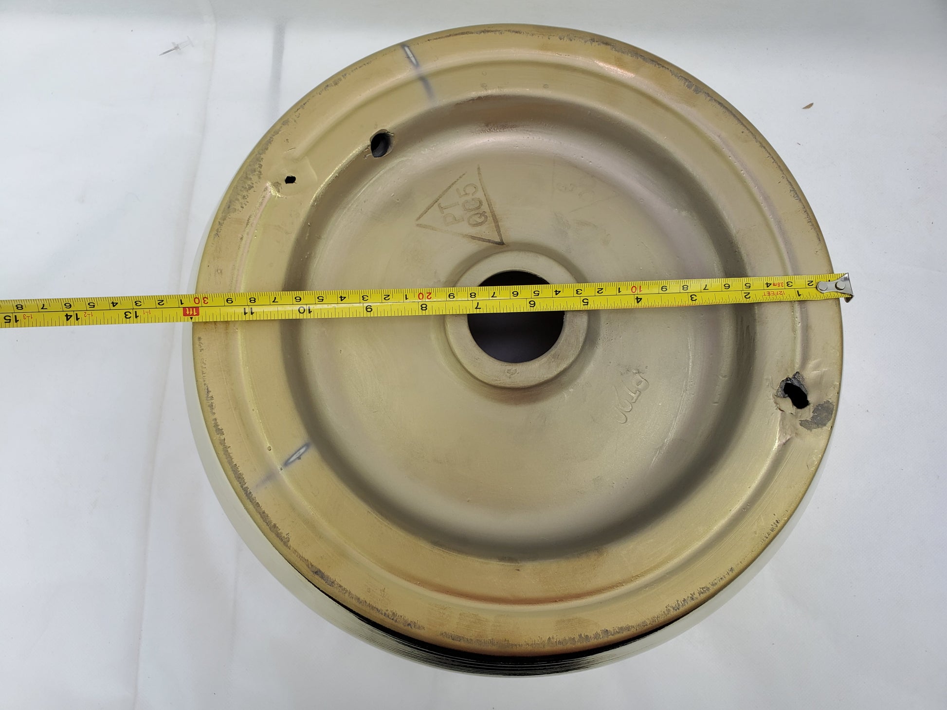 13.89-in. x 13.89-in. Round Bathroom Vessel Sink Gold Enamel Glaze