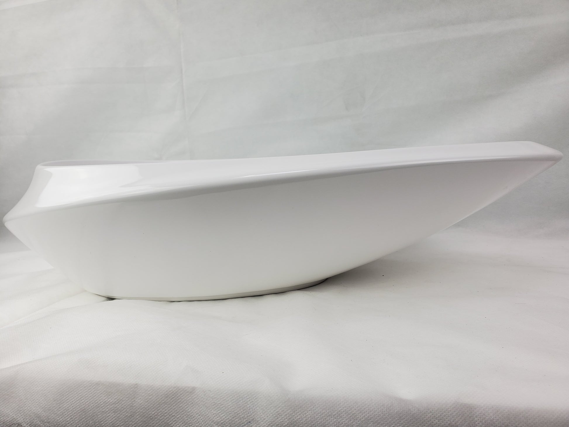 24.01-in. x 14.6-in. Oval Bathroom Vessel Sink White Enamel Glaze