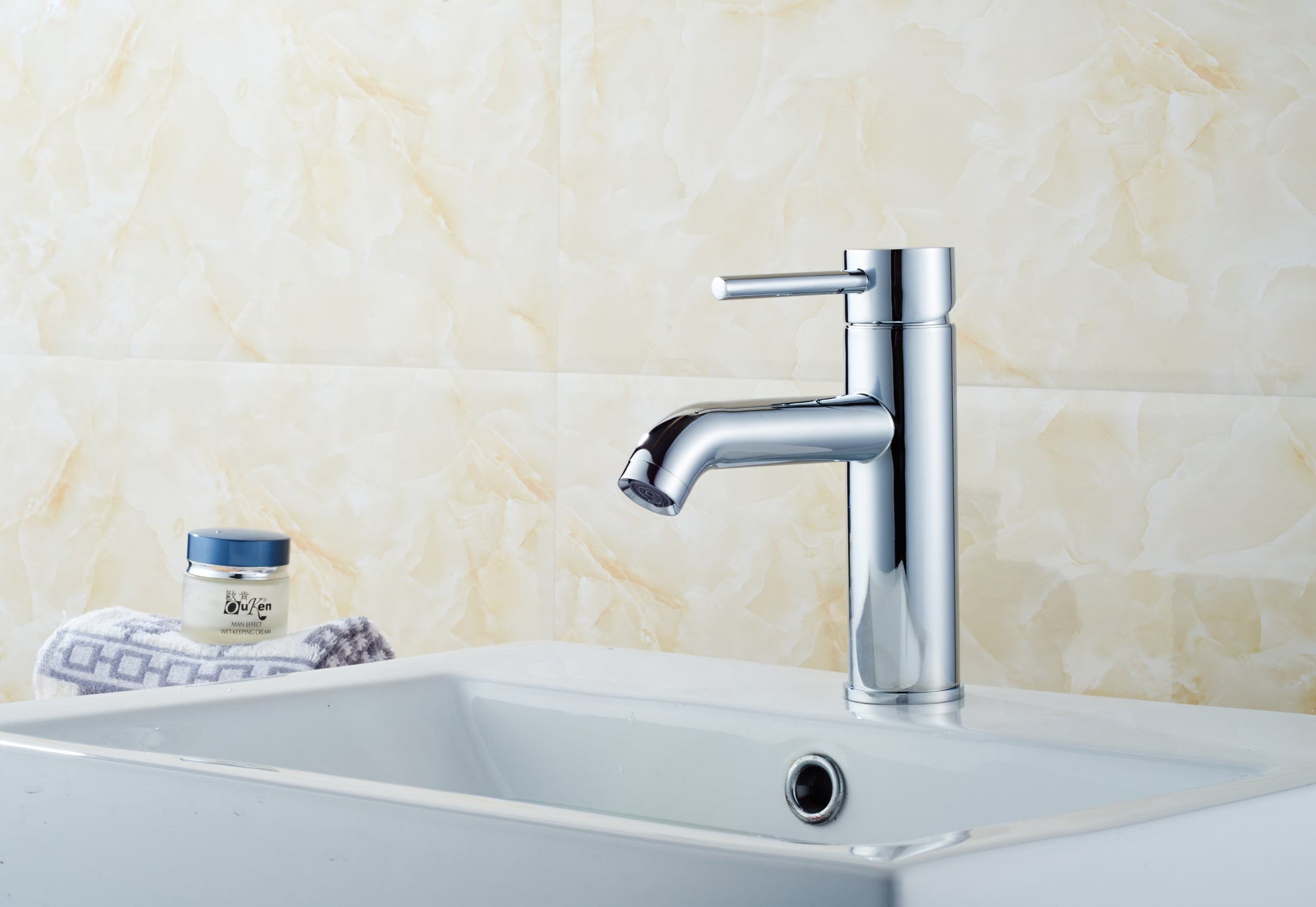 1 Hole CUPC Chrome Bathroom Sink Faucet Chrome Lead Free Brass