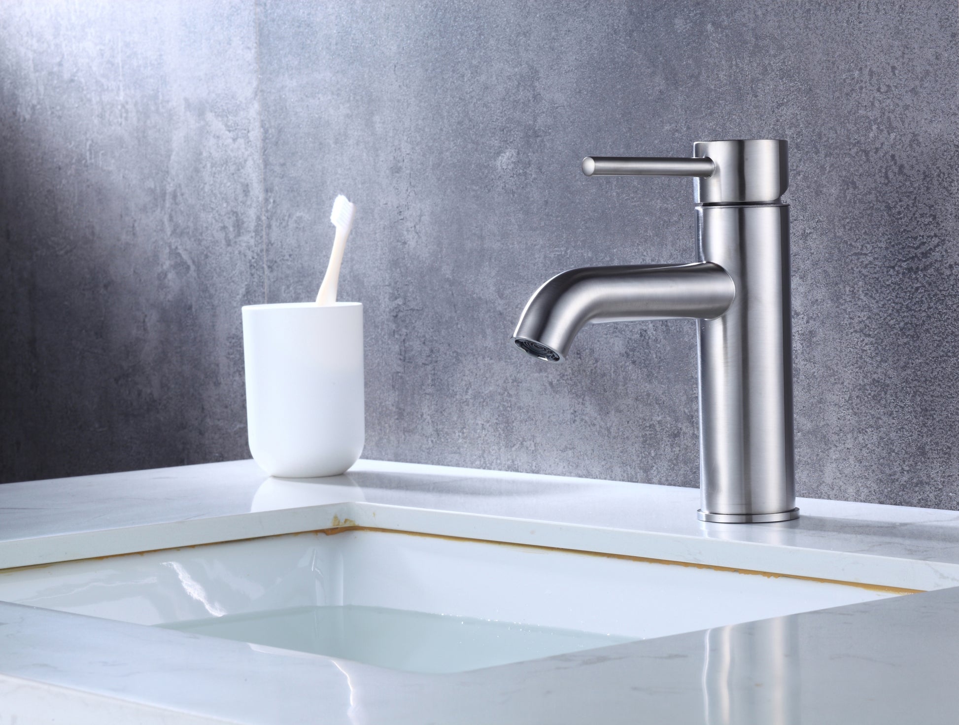 1 Hole CUPC Stainless Steel Bathroom Sink Faucet Brushed Nickel Lead Free Brass